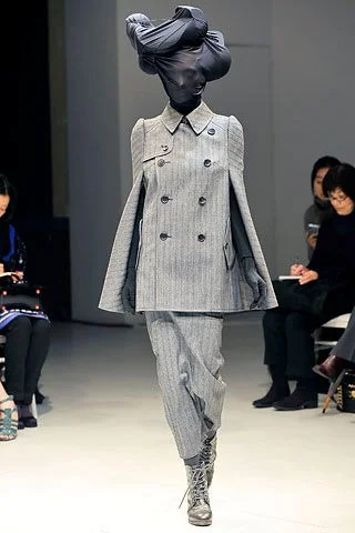 Look 30